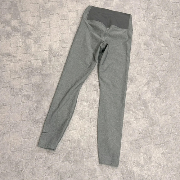 Nike Dri-Fit One Legend Pant Athletic Performance Workout Leggings / Size Small - Picture 2 of 5